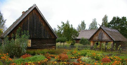 Muzeum - Kaszubski Park Etnograficzny im. Teodory i Izydora Gulgowskich