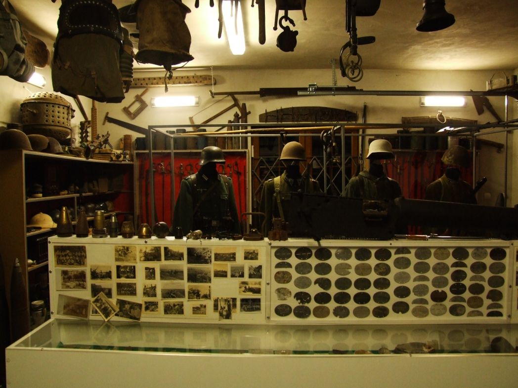 Muzeum Ziemi Kaszubskiej i Sprzętów Militarnych